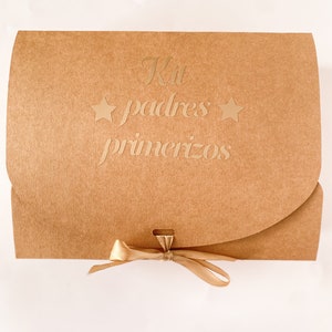 Kit padres primerizos caja regalo futuros papas y bebe imagen 2