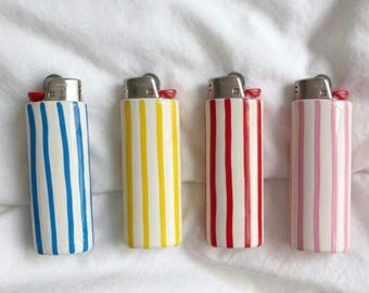 Funda para encendedor Bic hecha a mano, estilo retro, decoración de escritorio, accesorio para fumadores, cenicero original, tamaño estándar y mini.
