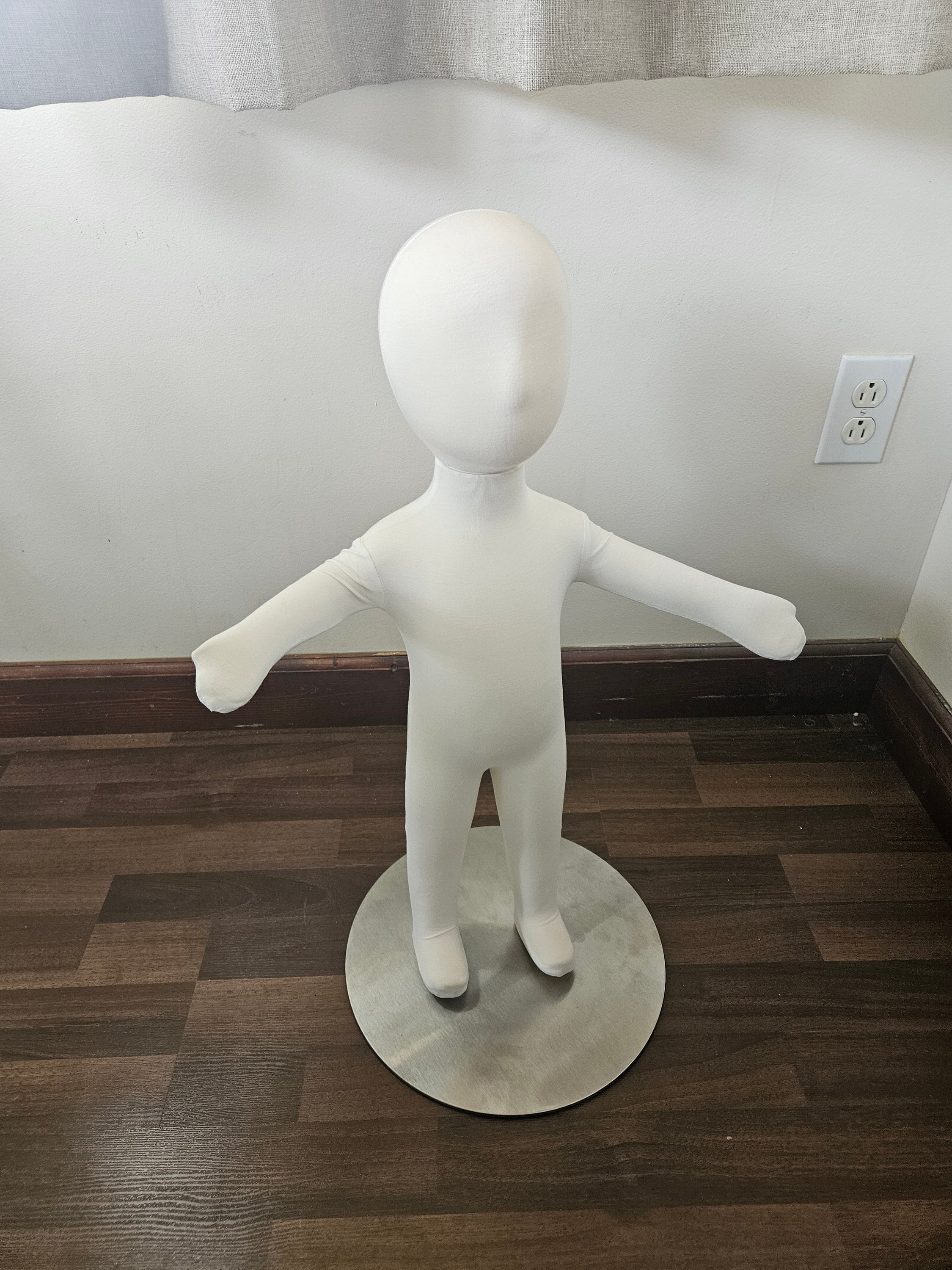 51-Inch Glossy White Child/Youth Mannequin Form - Polypropylene, Weighted Base, Detachable Arms