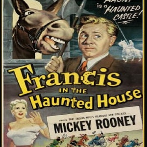 Puede incluir: Un cartel de película vintage de "Francis in the Haunted House" con un hombre, un burro y una mujer. El cartel tiene un esquema de color amarillo y negro con el texto "Gold Collectors Edition" en la parte superior.