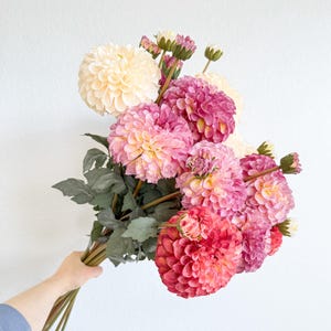 Artificial Realistic Dahlia Stem, (Pack of 3 Stem), Realistic Dahlia Stem, DIY Floral, Spring Flowers, High Quality Artificial Flower