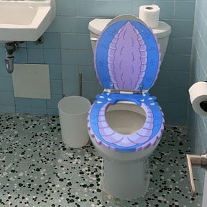 Dragon toilet seat hand made ,wood ,round , toilet with microlift, soft closing
