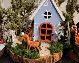 Miniature Dollhouse Winter Scene | Winter Cabin Pocket Size with Deer | Mini Snow Scene | Miniature Winter Home