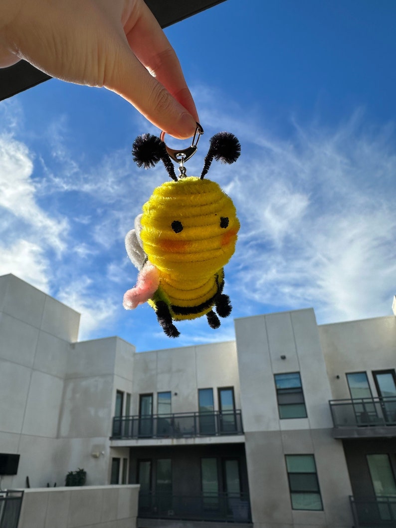 Super Cute Bee Pipe Cleaner Keychain Etsy