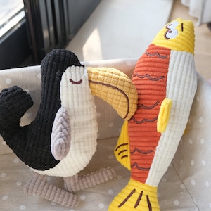 Cartoon Vogel Plüschtier / Fisch Plüschtier / Quietschiges Hundespielzeug / Haustier Quietschendes Spielzeug für großen Hund / kleinen Hund / Hundeplüschtier / lustiges Haustiergeschenk / Hundeliebhaber