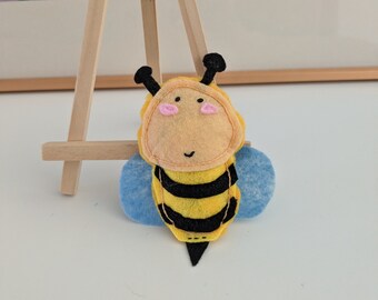 Organic Catnip Honey Bee Cat Toy, Crinkle Paper, Handmade