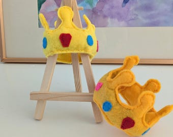 Organic Catnip Crown Cat Toy with Crinkle Paper, Handmade