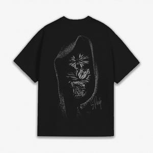 Le Manu Heavyweight T-Shirt: Samoan, Siapo Face Mask, Polynesian T-shirt, Pacific Islander Streetwear T-Shirt