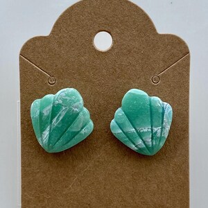 Seashell Studs Light Green