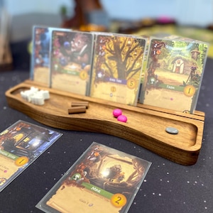 Porte-cartes et porte-jetons « Nature's Flow » en bois massif pour jeux de société et de cartes