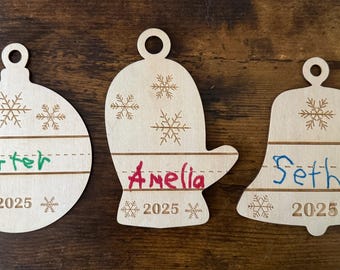 Adorno navideño SVG para niños, regalo de escritura a mano, regalo para jardín de infantes, regalo para abuelos, manualidad navideña DIY, archivo láser