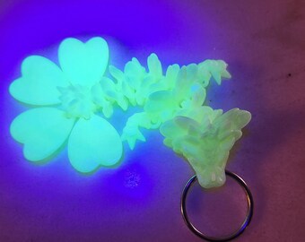 GLOW-IN-the-DARK Four-Clover Dragon Keychain/Backpack Hanger-On