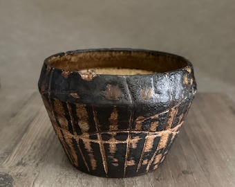 Ceramic pot