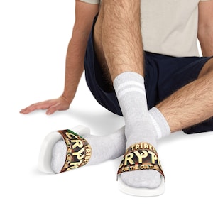 7Tribes Crypto Sandals: Men&#39;s Tribal Print Slides with Removable Straps