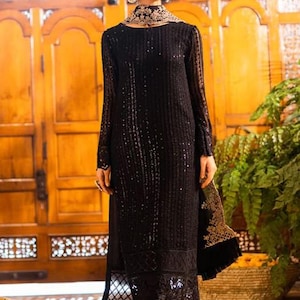 Embroidered Pakistani Suit Set (3 piece) – Handcrafted Chiffon Shalwar Kameez Dupatta