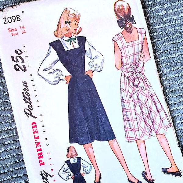1940s Vintage Sewing Pattern - Cute Sundress, Smock/Pinafore Dress or Jumper with Blouse - Size 14 (Bust 32"). Simplicity 2098