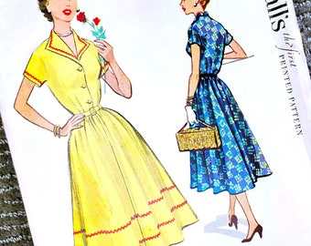 Vintage 1950s Dress Pattern w/ Flared Skirt, Front Buttoned Bodice, Short Sleeves, Notched Collar, Matching Belt;  Sz 12, B30"; McCalls 9408