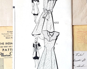 Vintage 1940s Apron Mail Order Pattern / Marian Martin 9252 / Back Bow and Scalloped Yoke & Hem / Size Med / Unused FF