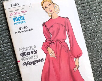 Vogue 7960; 1970s Dress, A-Line Tent Dress, Mid-Knee Length; UNCUT, Size 10, Bust 32.5; Vintage Sewing Pattern.