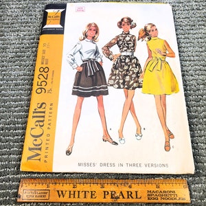 McCall's 9528 Dress in 3 Versions Size 10, Bust 32.5 ©1968 Vintage Sewing Pattern image 8