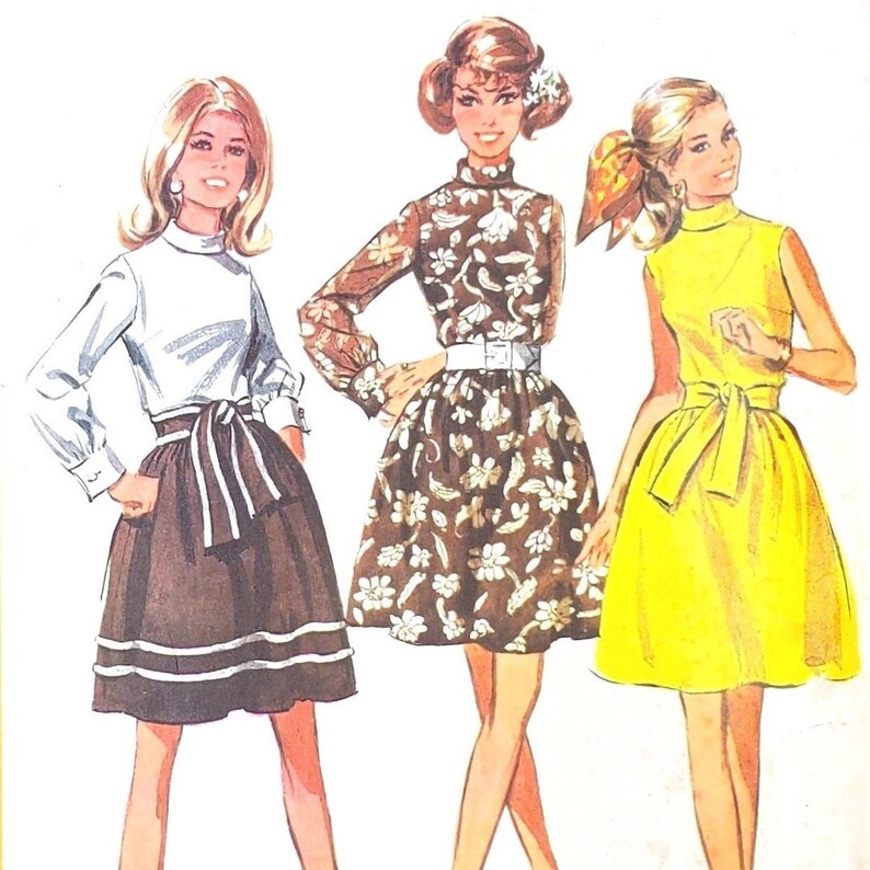 McCall's 9528 Dress in 3 Versions Size 10, Bust 32.5 ©1968 Vintage Sewing Pattern image 1