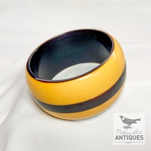 Vintage Mid-Century Modern MCM Butterscotch & Mahogany Striped Bracelet, Lucite/Resin, ca. 1960s - 70s