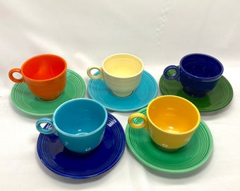 Tasses et soucoupes Fiesta Fiestaware anciennes aux couleurs originales, lot de 5, env. 1936 - 1946