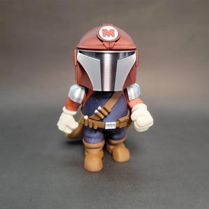 Modelo impreso en 3D de Mariolorian - Figura coleccionable del juego Super Mario - Mandalorian, arte de fan para escritorio imagen 1