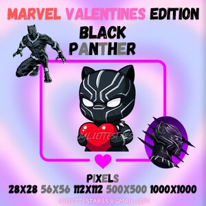 Pode incluir: Imagem de arte de pixel do Black Panther para o Dia dos Namorados. A imagem apresenta um Black Panther de desenho animado segurando um coração vermelho. O texto "BLACK PANTHER" está escrito em letras grandes acima da imagem. O texto "PIXELS" está escrito abaixo da imagem, juntamente com uma lista de tamanhos de pixel: 28x28, 56x56, 112x112, 500x500, 1000x1000.