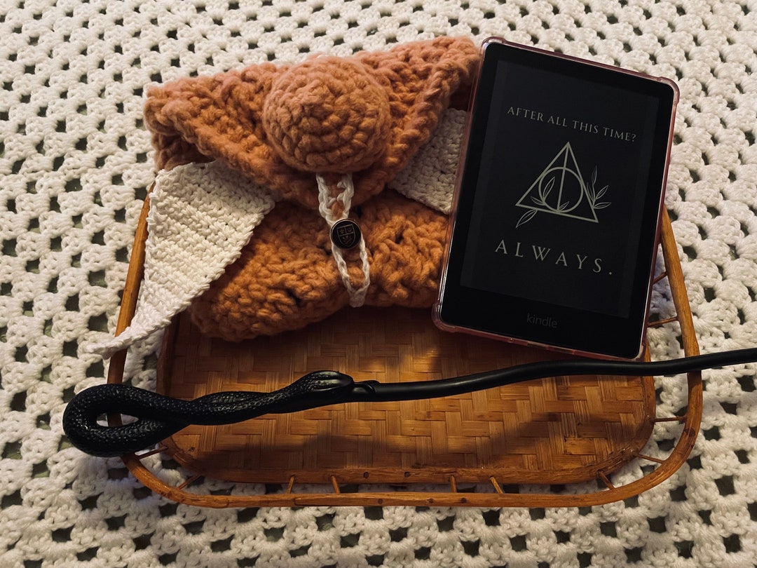 Harry Potter golden Snitch Inspired Kindle Paperwhite Etsy