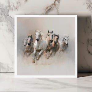 Carte de souhaits chevaux galopant illustration réaliste élégante et dynamique fond blanc pour anniversaire nature énergie ou inspiration