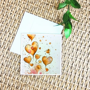 Tarjeta de felicitación con corazones flotantes, globos de amor de acuarela, perfecta para ocasiones especiales, incluye sobre. imagen 2