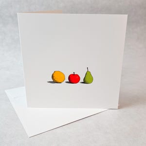 Carte de souhaits citron pomme poire style minimaliste illustration fruits colorés ambiance moderne et fraîche pour toute occasion simple