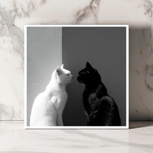 Carte de souhait minimaliste, Chats Yin et Yang, Duo noir et blanc, Art mural félin, Décoration moderne, Amour des animaux, Idée cadeau