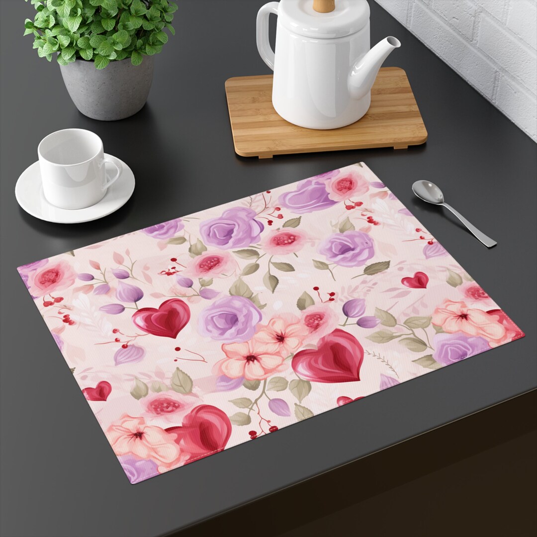 Valentines Placemats, Hearts and Roses Placemats, Valentine Hearts, Home Decor, Valentines Day