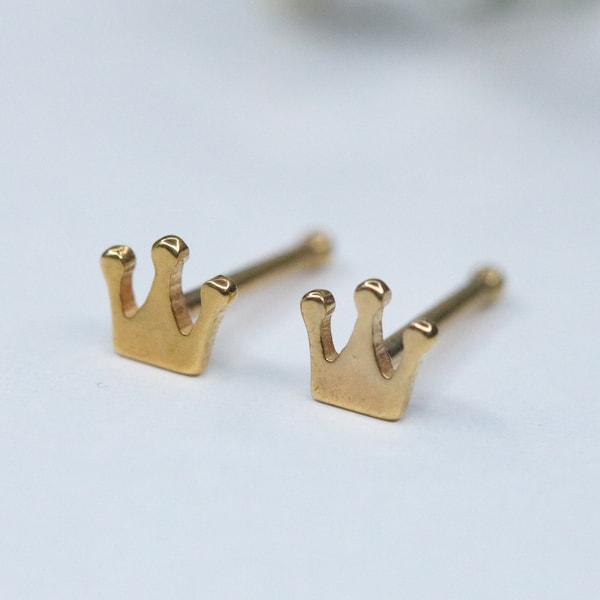 Gold Crown Shape Nose Pin, 20G Crown Nose Stud, Gold Nose Rings, Gold Tiny Nose Pin, Crown Head Nose Rings, Crown Nose Piercings