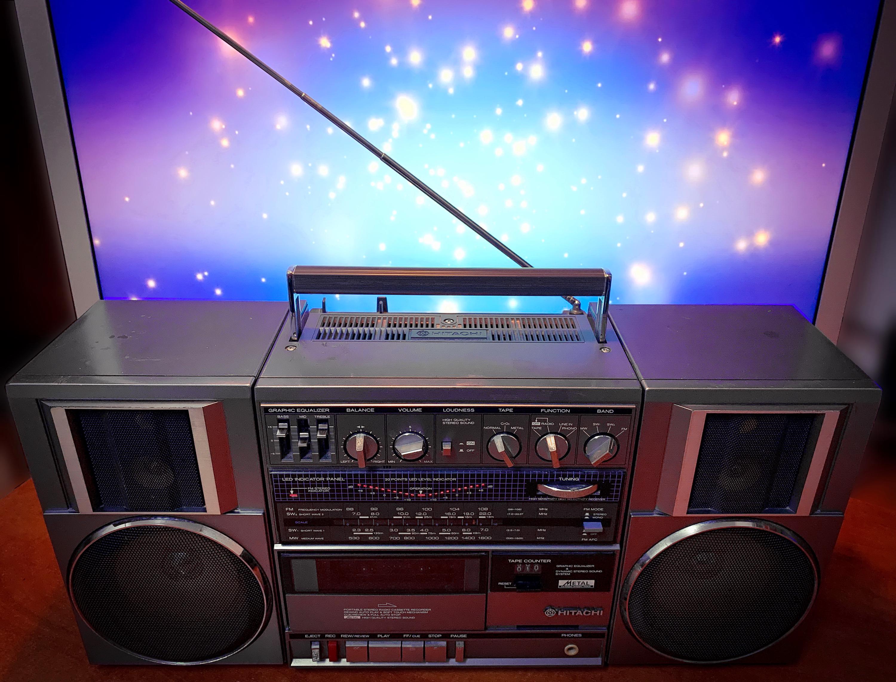 HITACHI TRK-8600RM ENREGISTREUR Cassette Radio Stéréo Argent Vintage EUR 586,26 - PicClick FR