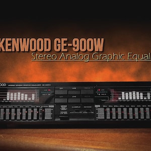 Puede incluir: Un ecualizador gráfico estéreo analógico negro Kenwood GE-900W. La unidad tiene múltiples controles deslizantes, pantallas y botones de control. El texto "KENWOOD GE-900W Stereo Analog Graphic Equalizer" se muestra en la parte superior.