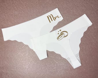 Bridal Panties “Mrs.” in Gold Glitter – White Wedding Thong Underwear with Ring Design – Bride Lingerie Gift, Honeymoon Undies