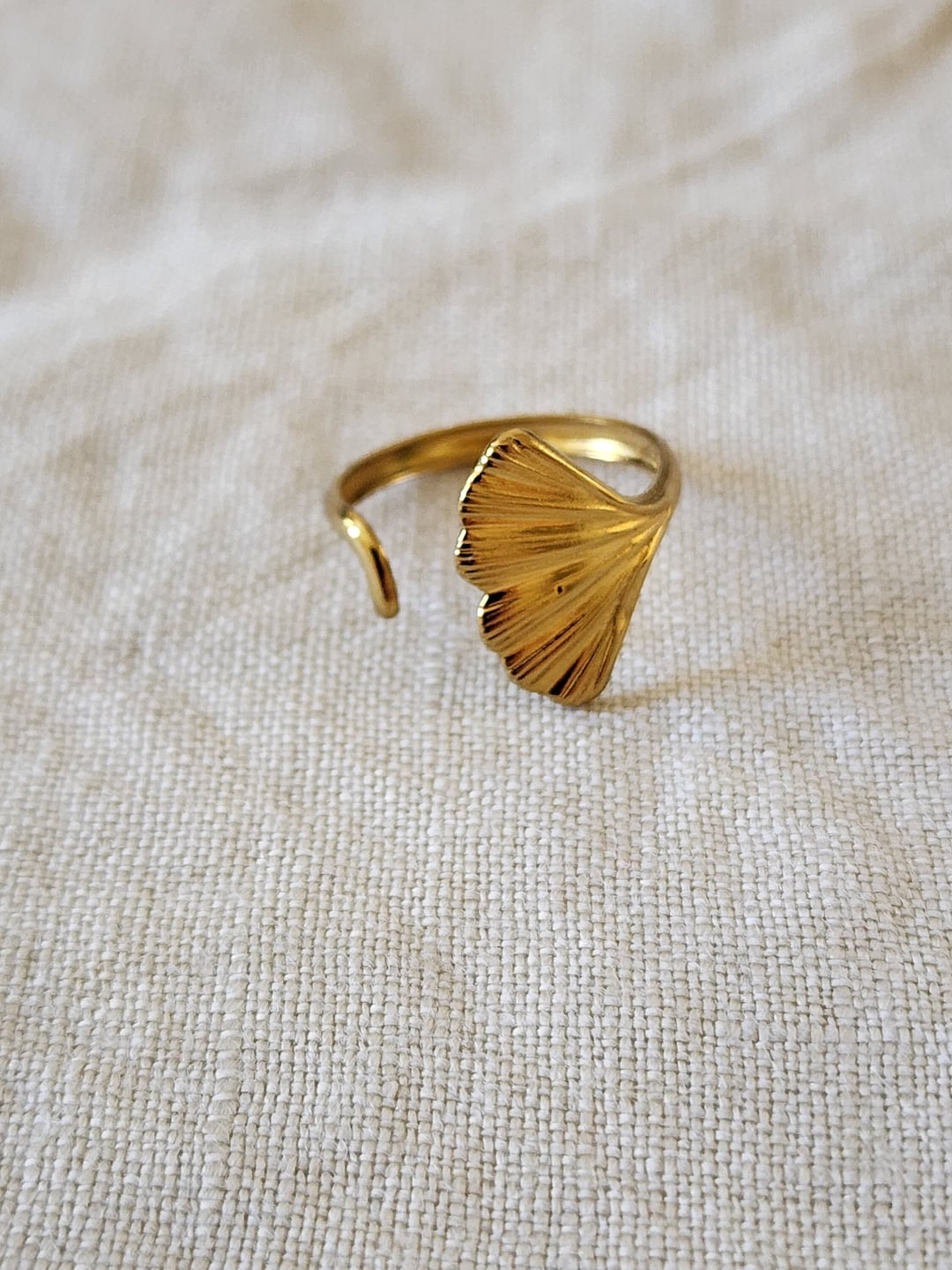 Boho Ginkgo Ring, Dainty Ginkgo Leaf Ring, Gold Gingko Ring, Stackable
