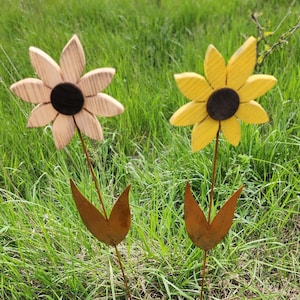 Set of 2 Rustic Flower Garden Stakes, Metal and Wood Yard Decor, Handmade Outdoor Floral Stakes for Garden, Lawn, Pathway, or Planters