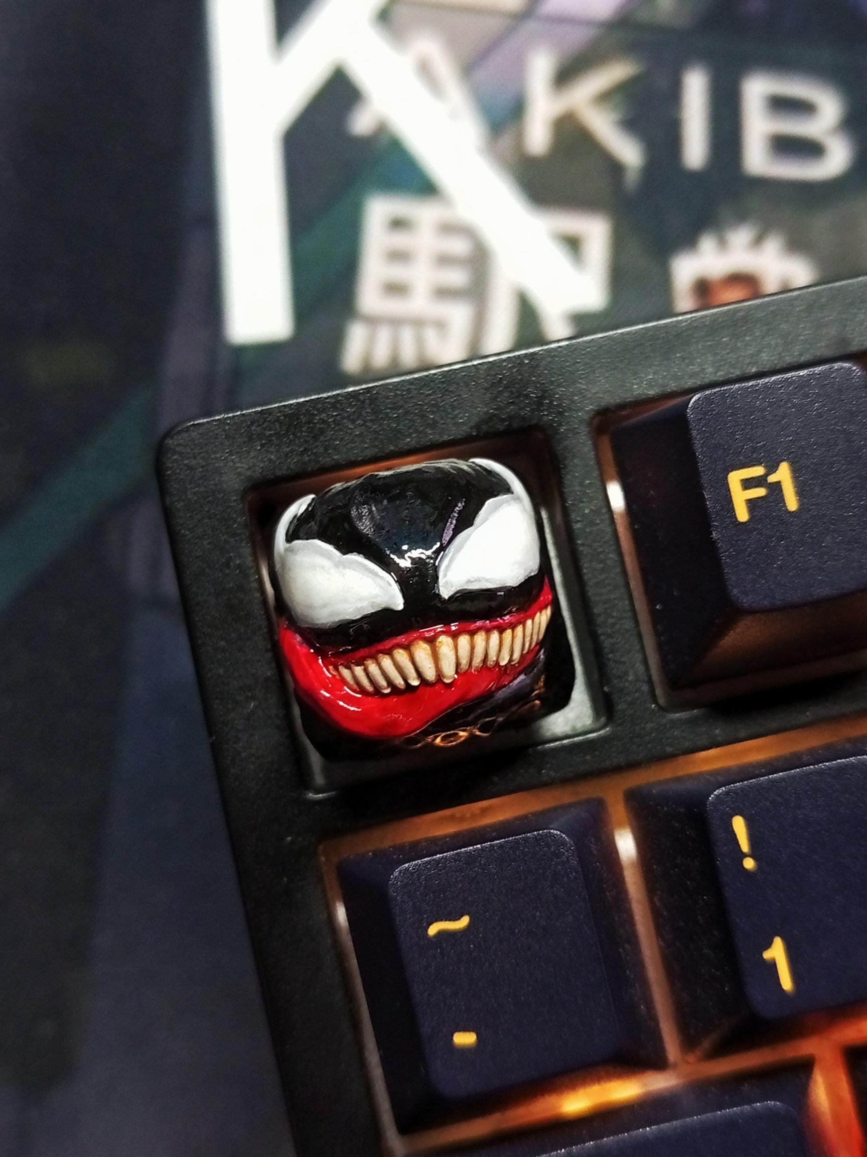 Venom キーキャップ ヴェノム クロスシャフト Venom: An Epic Rivalry in Marvel Lore | Kawaiikeycaps