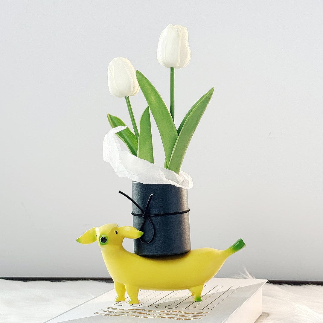 Cute Banana Dog Garden Figurines Ornaments Whimsical Resin Ornaments
