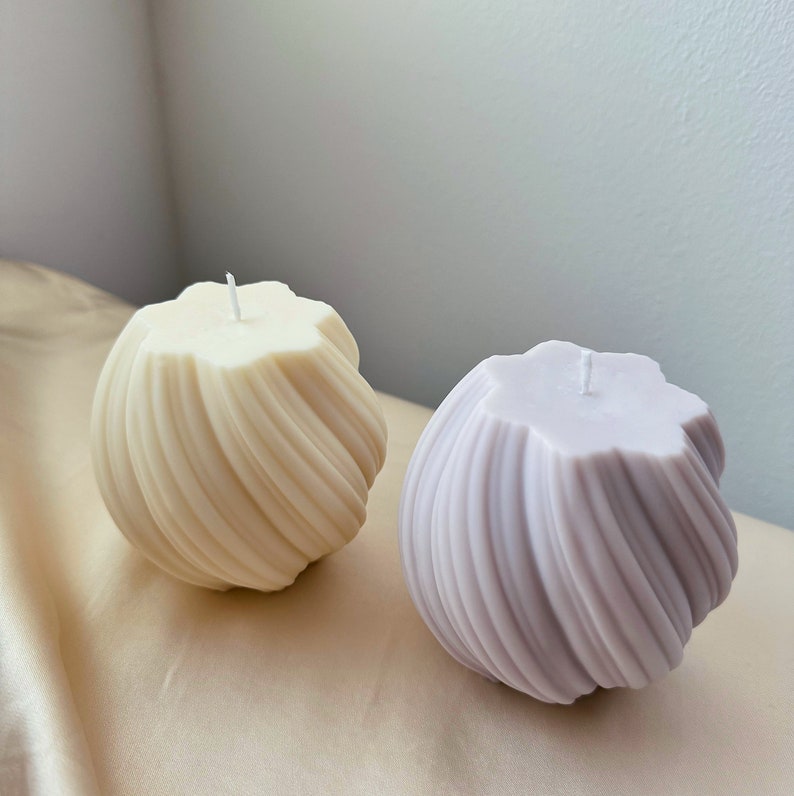 Abstract Art Column Candle Rotating Wave Candle Handmade Gift Candle