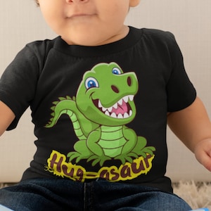 お子様へのギフト ベビー恐竜 T シャツ 幼児向けの Hug-asaur T シャツは、男の子にも女の子にもぴったりの誕生日やベビーシャワーのギフトです。