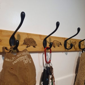 Mamífero nativo australiano (Echidna, Ornitorrinco, Diablo de Tasmania) Ganchos de madera y metal Accesorio de pared Perchero Perchero para toallas, sombreros y llaves
