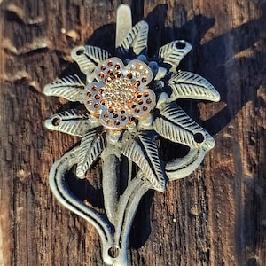 BROCHE FLEUR EDELWEISS, Symbole d'Eternité et Pureté, Bijou Alpenjäger Montagnard, Badge chasseur alpin
