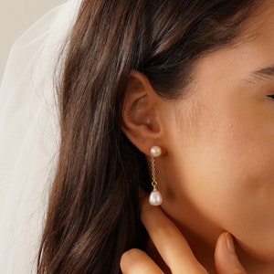 Minimalist Freshwater Pearls Earrings, Pearl Drop Earrings, Bridal Earrings, Stud Gold Pearl Earrings, Wedding Earrings, Bridesmaid Gift image 7
