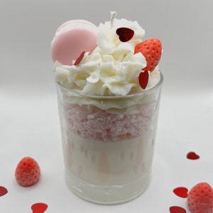 Strawberries & Cream Cheesecake Candle