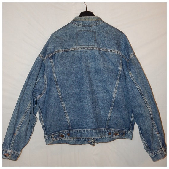 Vintage Levis Trucker Jacket 70598 4891 Blue Denim Levis. Size XL